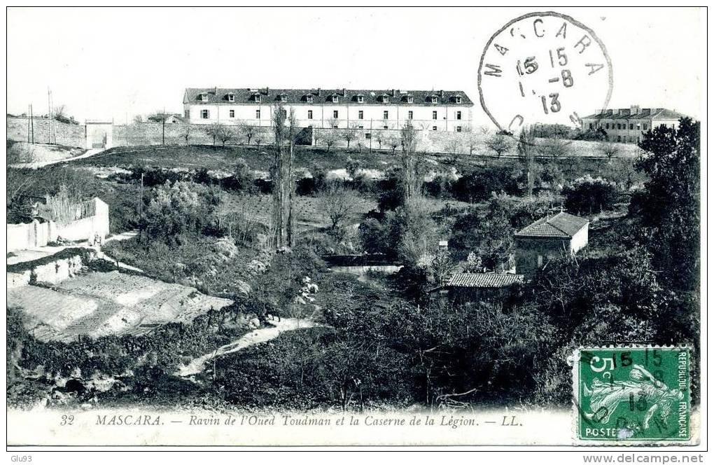 CPA - Mascara - Mouaskar (Algérie) - Ravin de l'Oued Toudman et la Caserne de la Légion