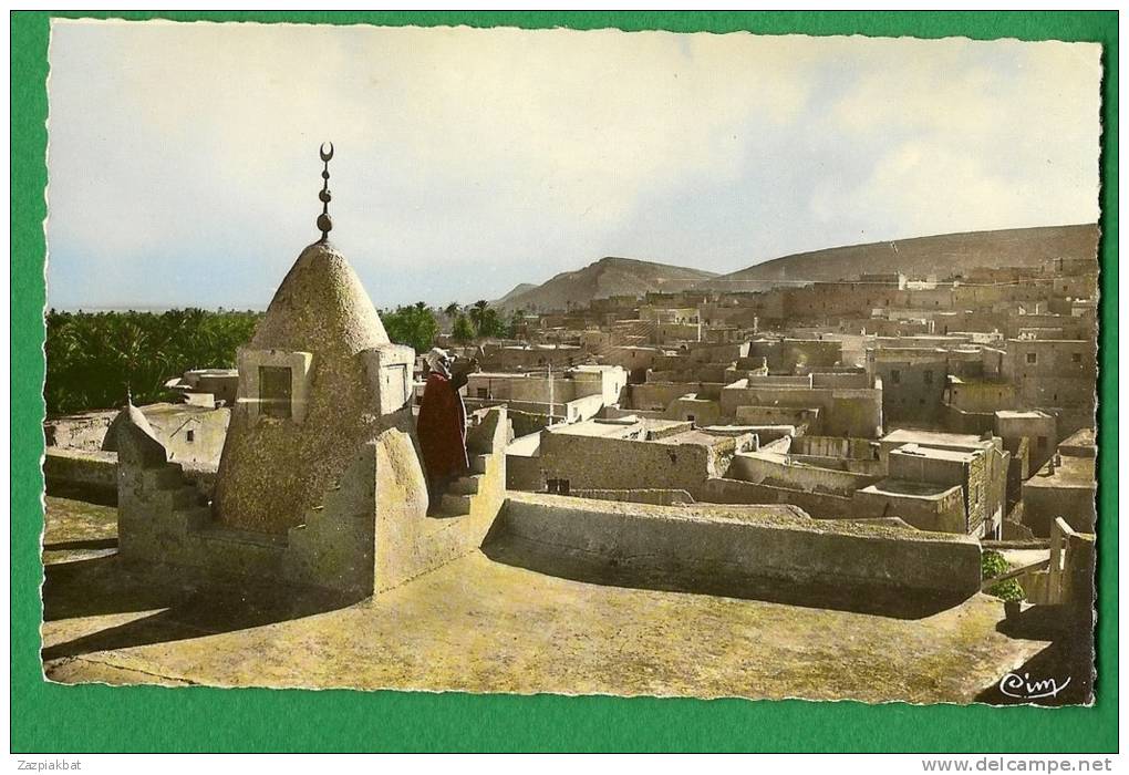 cpsm   Algérie   BOU  -  SAADA  , L'heure de la Prière       .................    LMG1