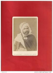 Photo - Algérie - Alger -  Cabinet -   CaÏd de Bou-Saâda  décoré  sic (Jean Geiser)