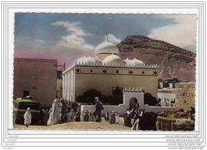 (algérie) BOU-SAADA Cité du Bonheur el Hamel Ville sainte trés animées.