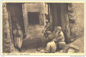 BOU-SAADA - Rue Couverte , trés bon état ( voir scan )