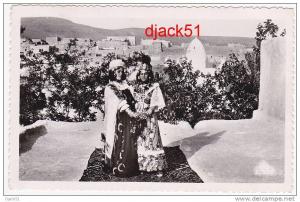 6 - BOU SAADA - Naielettes sur la terrasse