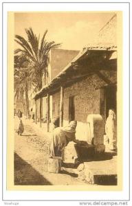 ALGERIA BOU SAADA 47832 POSTCARD PETIT COIN RUE COUMES PEOPLE TAP WATER SHADOW