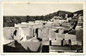 Bou Saada Vue generale du quartier arabe  Recto Verso Timbres 5F 3F Algerie