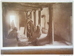 ALGERIE - BOU-SAADA - vestibule dans la mosquée du palmier
