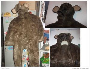 bellissimo costume carnevale orsetto in ottimo stato lunghezza dal collo a fine gambuli 89 cm