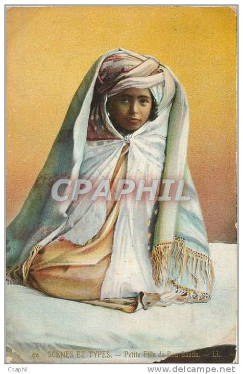 CPA Scenes et Types Petite Fille de Bou Saada