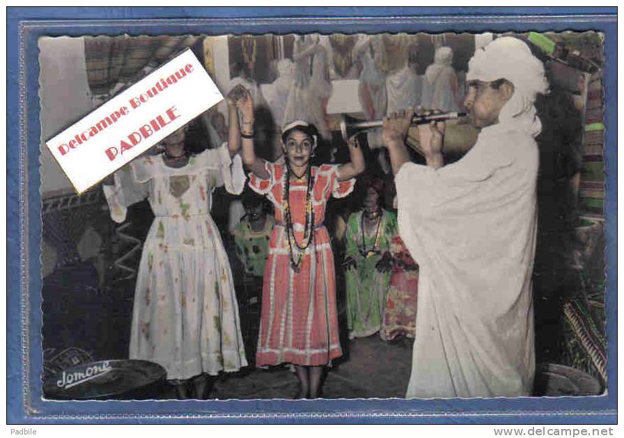 carte postale Algérie Bou-Saada danses Ouled Naïls  musicien trés beau plan
