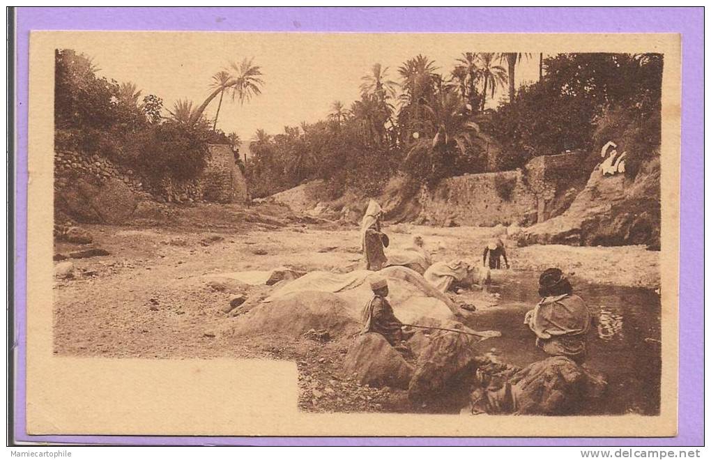 Algérie - BOU-SAADA - dans l´Oued