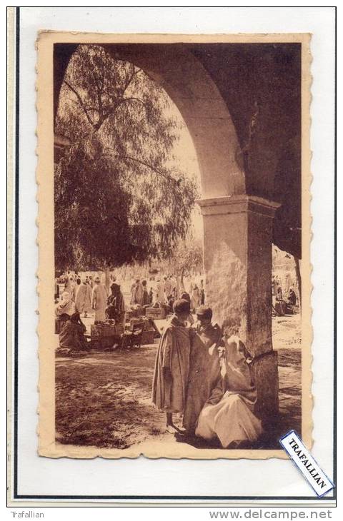 cpa BOU-SAADA Une échappée sur le marché (1926) 2 scans
