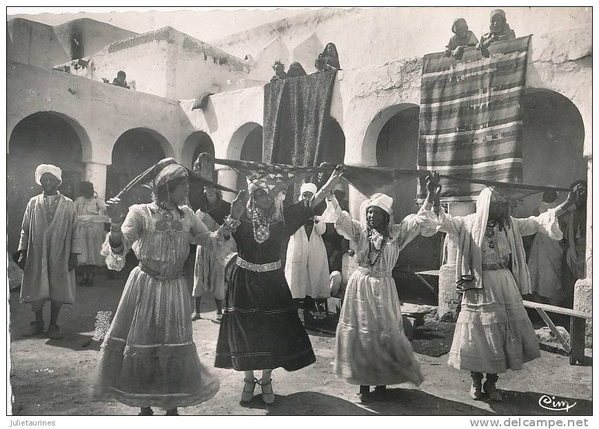 BOU SAADA ALGERIE CITE DU BONHEUR DANSE DES OULED NAILSCPSM BON ETAT