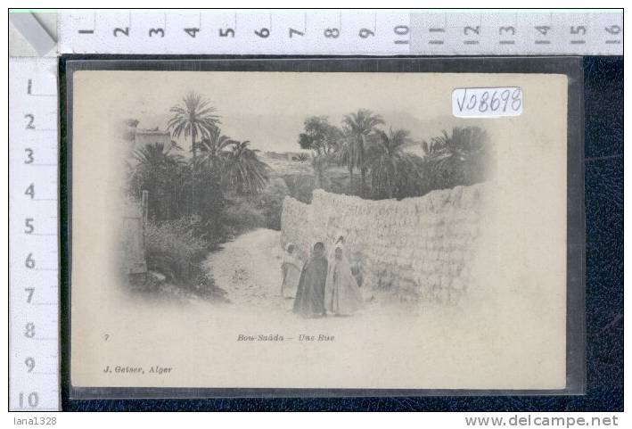 V08698 ALGERIA BOU SAADA UNE RUE COSTUMI FOLKLORISTICI FOLCLORISTICI
