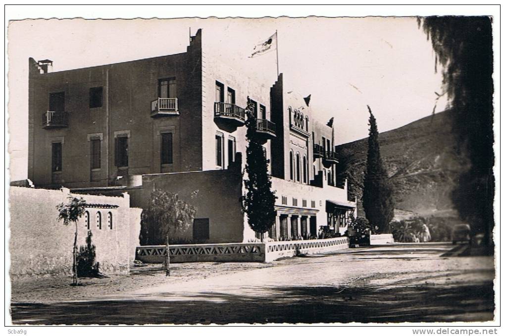 BOU  SAADA  L'HOTEL TRANSATLANTIQUE