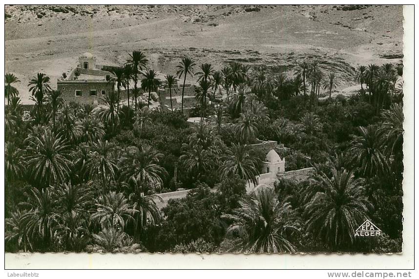 BOU SAADA - HÔTEL TRANSATLANTIQUE - Tombeau du Peinte DINET vu de