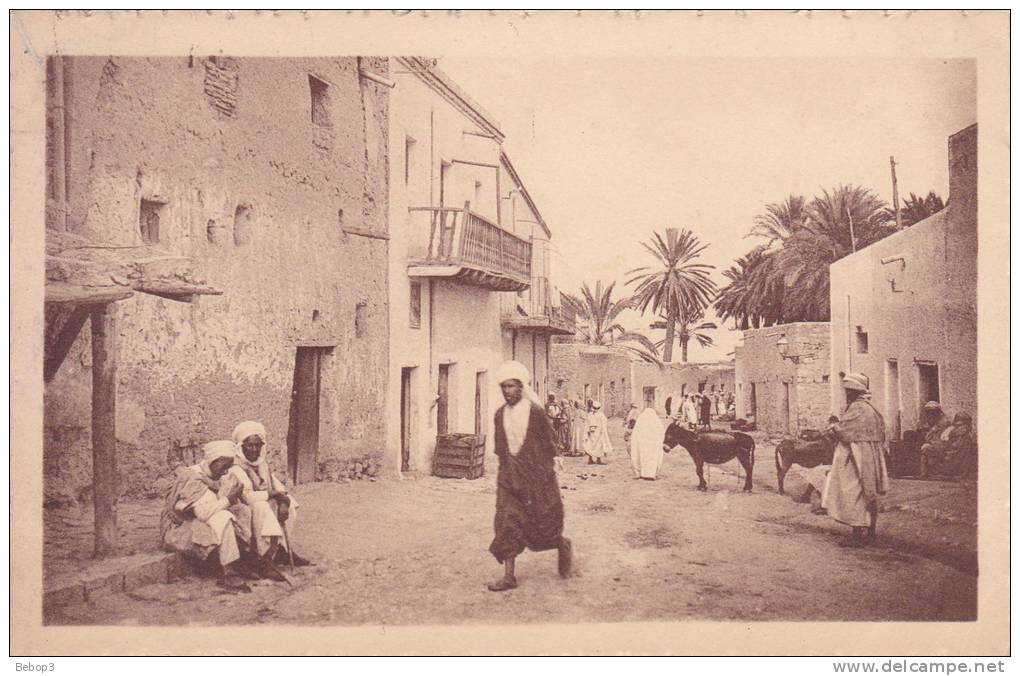 Algérie Bou Saada - Une rue du village arabe