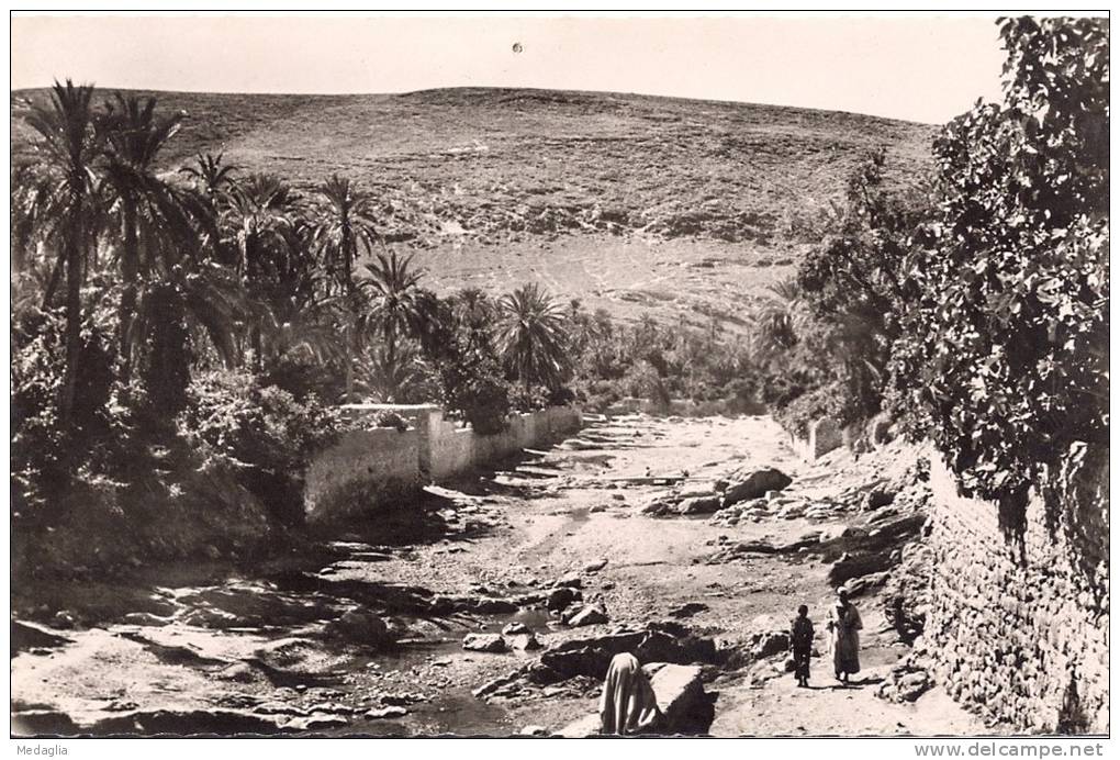 BOU-SAADA - Cité du bonheur