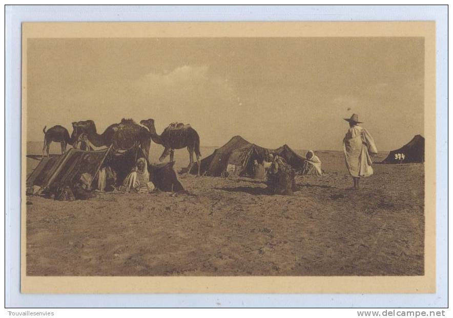 374. BOU-SAADA - CAMPEMENT DANS LES DUNES