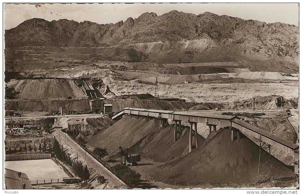 ALGERIE  OUENZA  le tapis roulant .............. K84