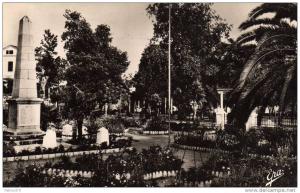 ALGERIE COLLO - Monument aux Morts et le square