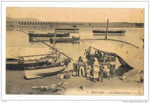 Beni_Saf      les bâteaux pêcheurs très belle animations.