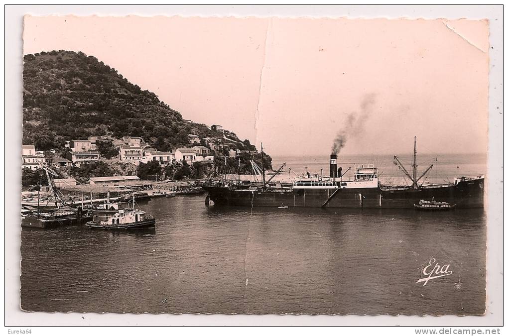 Algérie - COLLO - Bateaux dans le Port et la Presqu´île - format 9 x 13,8 cm -