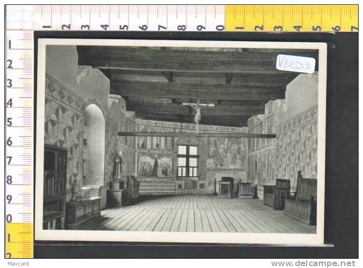 V82533 FENIS IL CASTELLO LA GRANDE SALA BARONALE COLLO SFONDO DELLA CAPPELLA