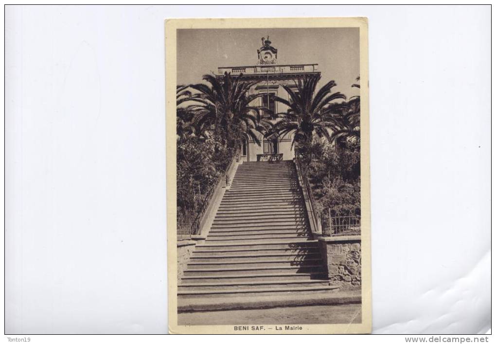 BENI-SAF-  La Mairie.(pli angle )carte décollée d'un cahier.