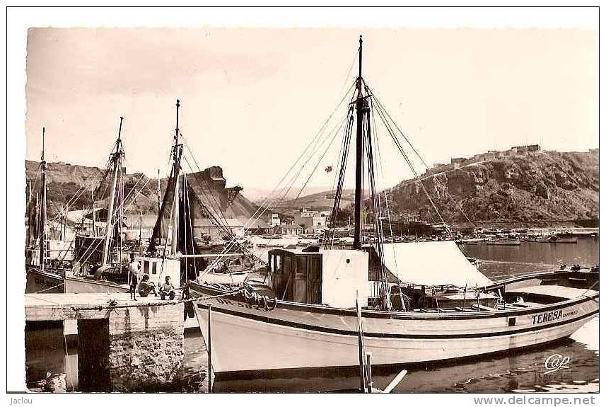 VOILIER TERESA  PORT DE BENI-SAF ALGERIE (PERSONNAGES) REF 16198