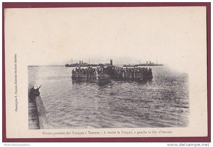 BATEAU GUERRE - 100513 -  TARENTE - Embarquement des troupes - à droite le TIMGAD à gauche le DUC D'AUMALE