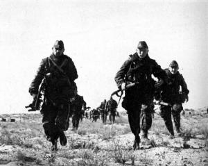 دورية عسكرية للعدو الفرنسي في شلية .