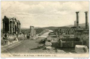 timgad arc de trajan marche et capitole 4 LL
