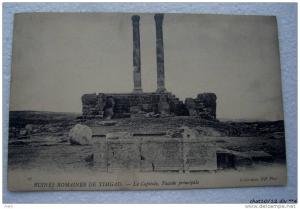 TIMGAD - Ruines romaines, Le Capitole, façade principale