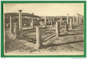 cpa   ALGERIE  Timgad  ruines Romaines Marché de L'est     .............S24