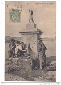 CPA TIMGAD  Femmes Chouia à la Fontaine, 1908, Animée