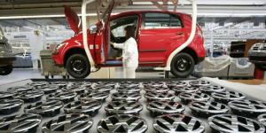 Planète - La voiture individuelle perd de son attractivité