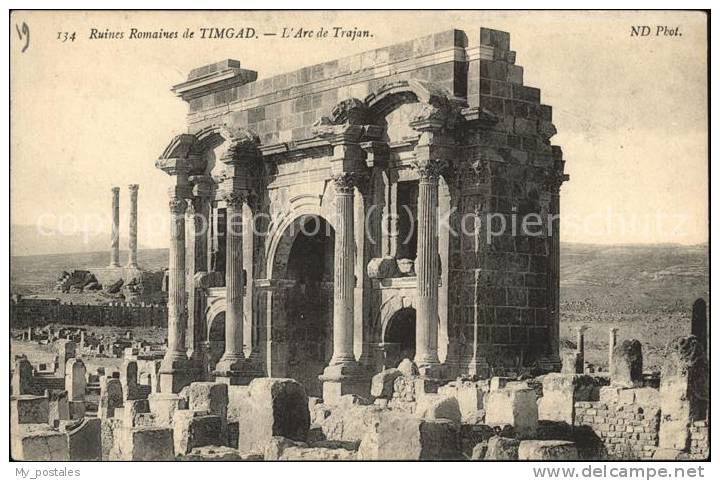 dg21260 Timgad Ruines Romaines Arc de Trajan Kat. Algerien