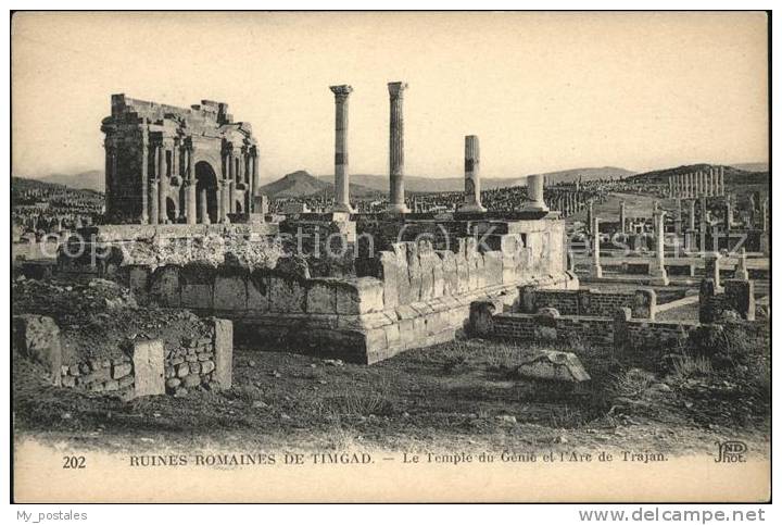 dg21447 Timgad Ruines Romaines Arc de Trajan et Temple du Genie  Kat. Algerien