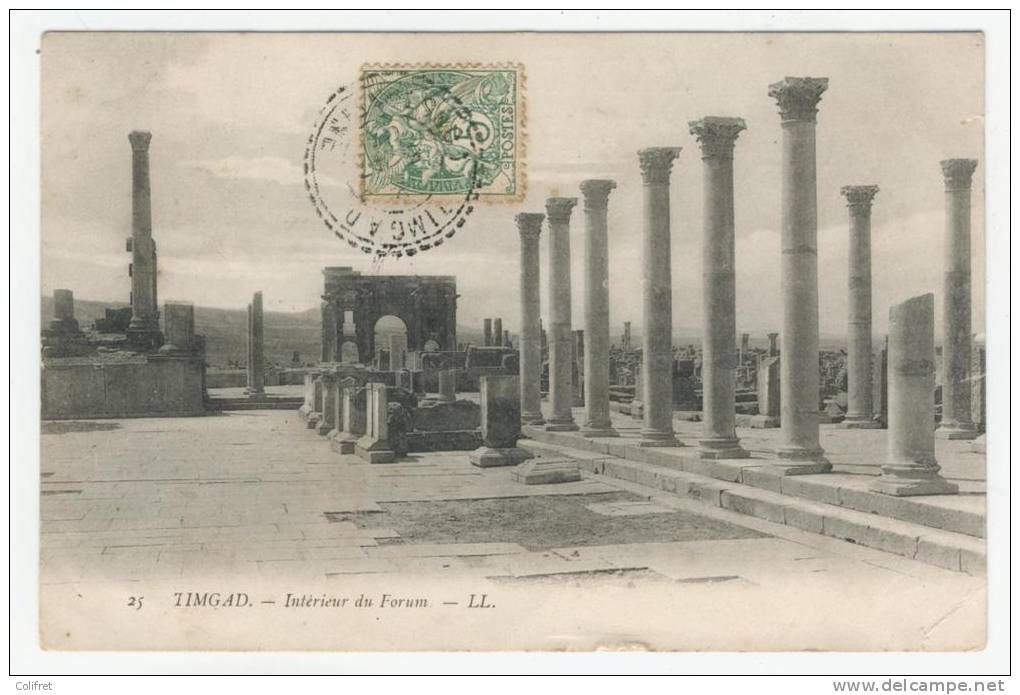Timgad       Intérieur du Forum