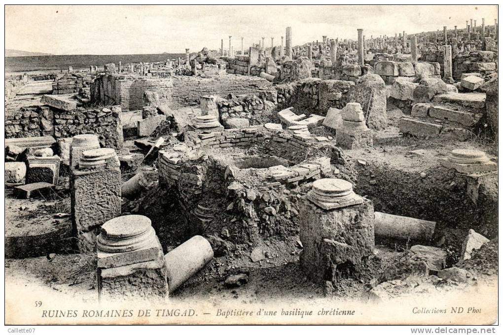 NE MANQUEZ PAS CPA RUINES ROMAINES DE TIMGAD - BAPTISTERE D'UNE BASILIQUE CHRETIENNE