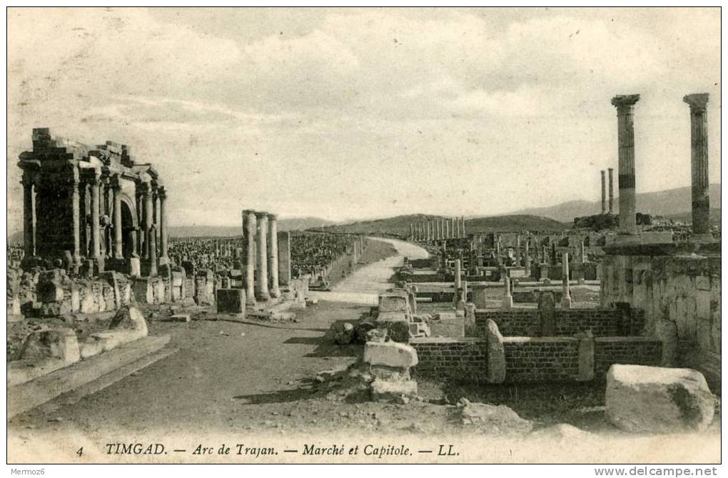 timgad arc de trajan marche et capitole 4 LL