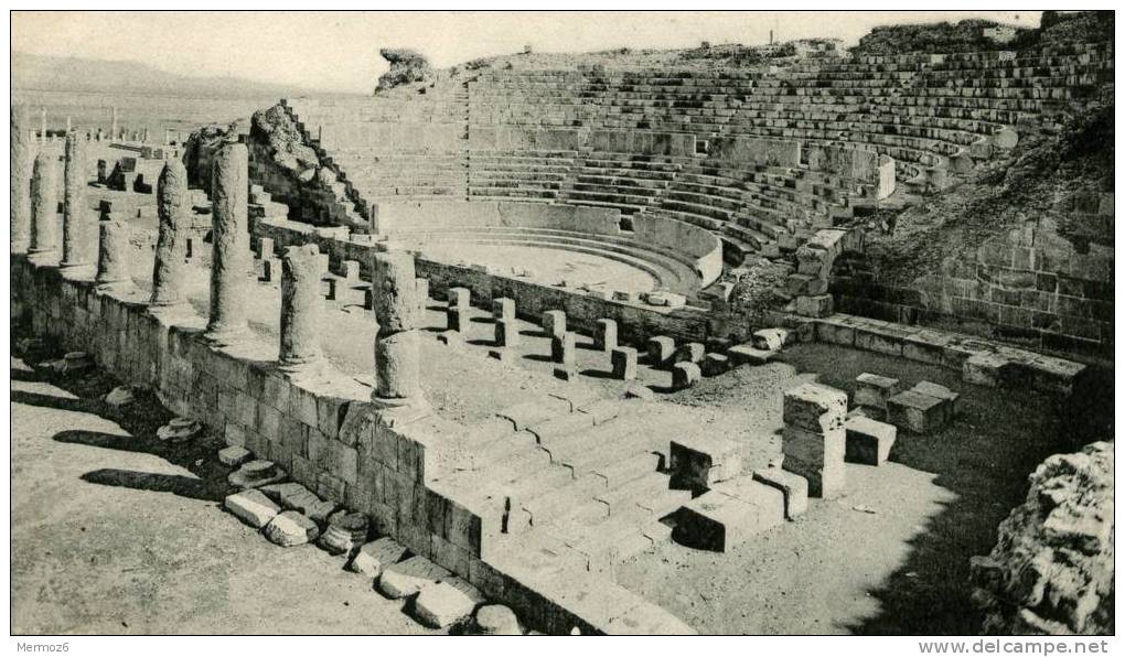ruines romaines de timgad le theatre 23 ND phot