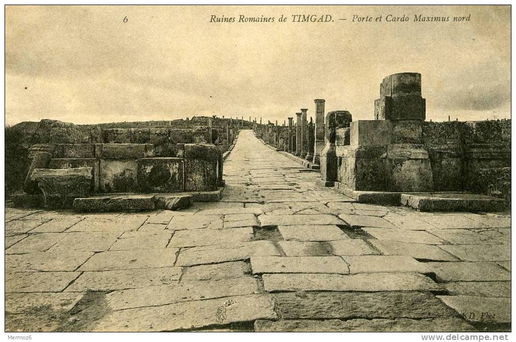 ruines romaines de timgad porte et cardo maximus nord 6 ND phot