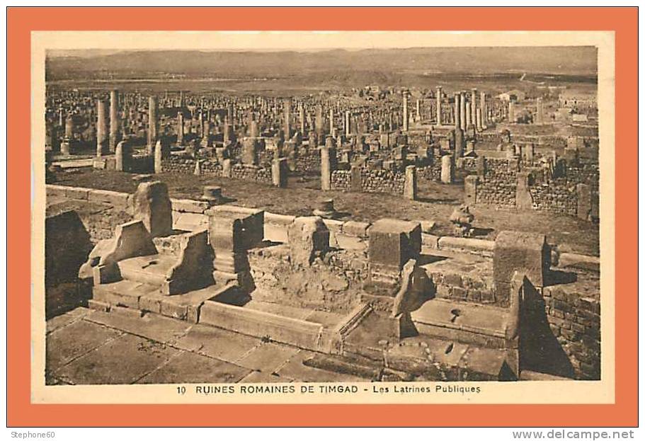 Algérie Ruines romaines de TIMGAD - Les Latines Publiques  // CPA Dentelée