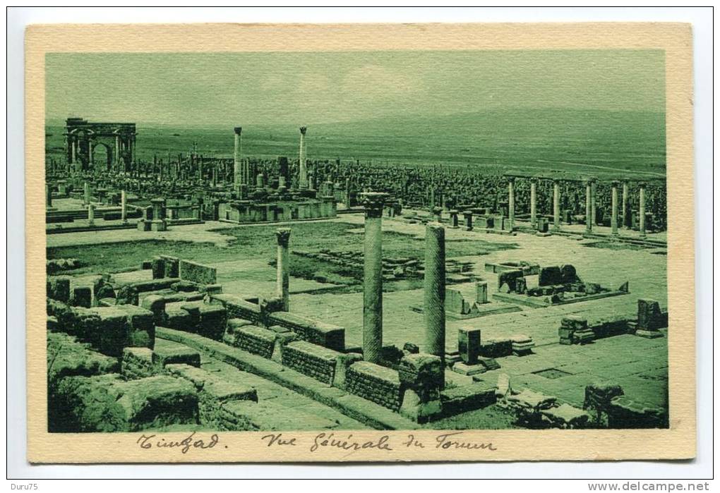 TIMGAD ( Aurès )  Vue d´ensemble du Forum