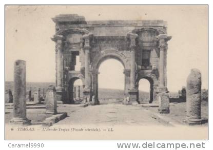 Timgad           L'Arc de Trojan                   scan 2961