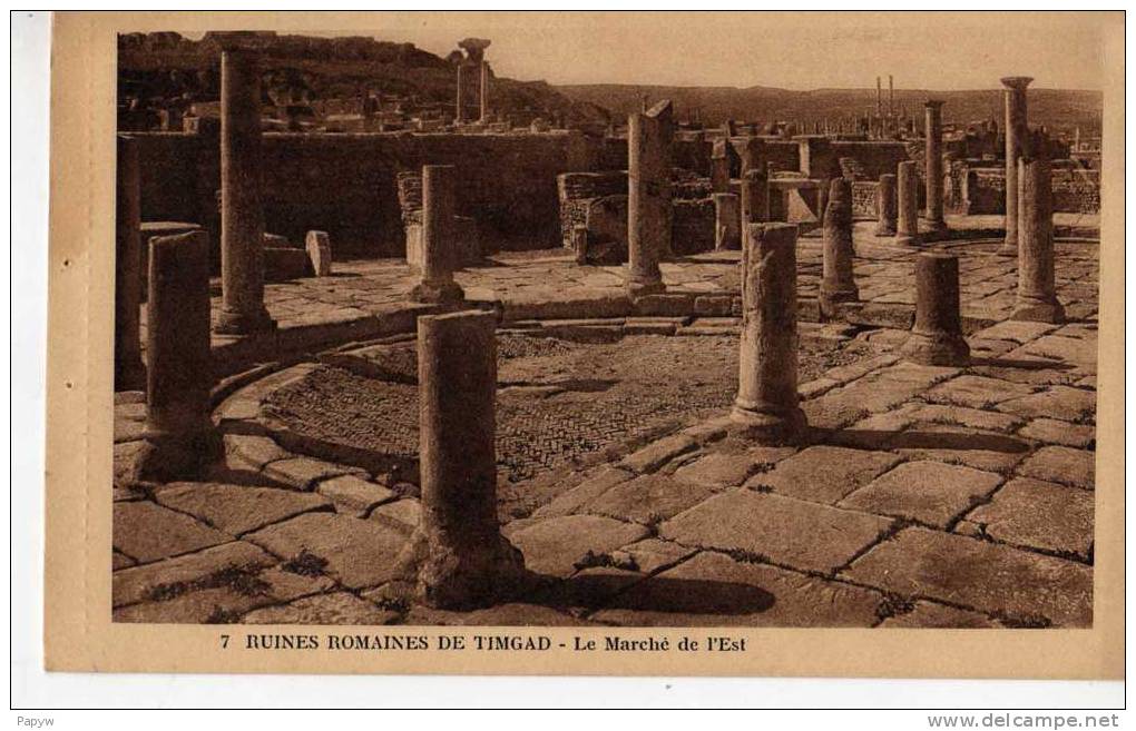 ruines romaines de timgad le marche de l est