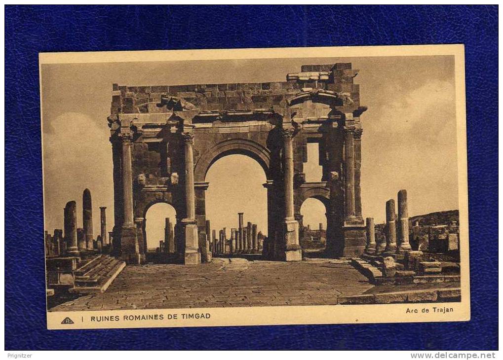 ALGERIE / ALGERIEN   Ruines Romaines de Timgad