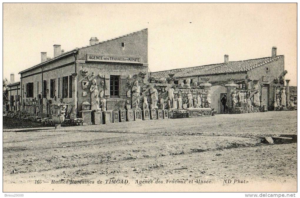 CPA - ALGERIE 165 - Ruines Romaines de TIMGAD - Agence des Travaux et Musée