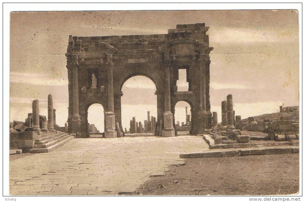 RUINES ROMAINES DE TIMGAD VUE GENERALE PRISE DU CAPITOL