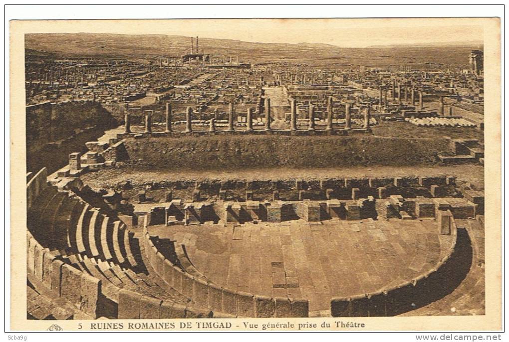 RUINES ROMAINES DE TIMGAD  LE THEATRE